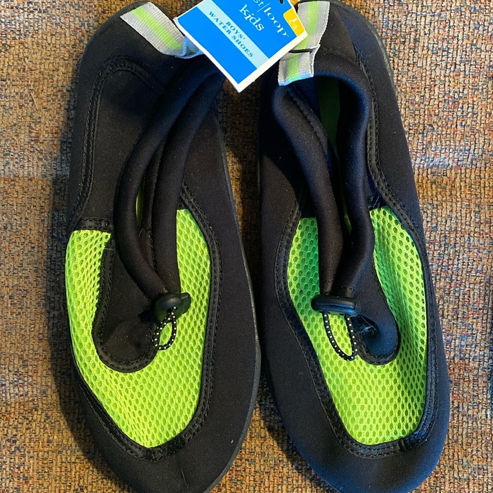 NEW WestLoop Kids Boys Yellow/Green Water Shoes, size 13/1 and size 4/5